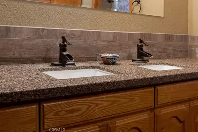 400 Dominy Drive, , CA 93545 - Photo 21