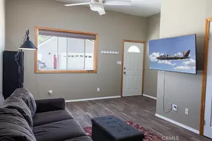 400 Dominy Dr, , CA 93545 - Photo 29