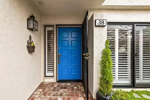 38 Navarre, Irvine, CA 92612 - Photo 5