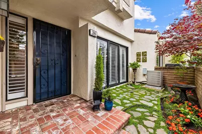 38 Navarre #138, Irvine, CA 92612 - Photo 3