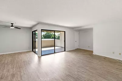 8633 Portola Court #17E, Huntington Beach, CA 92646 - Photo 7