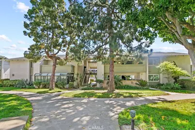 8633 Portola Court #17E, Huntington Beach, CA 92646 - Photo 5