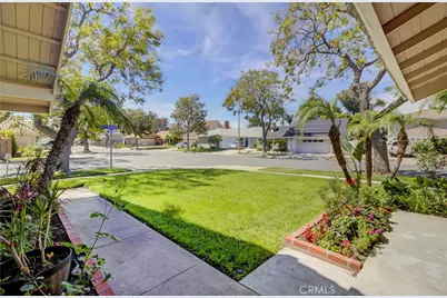 292 N Camino Arroyo, Anaheim Hills, CA 92807 - Photo 5