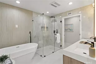 10 White Water Dr, Corona del Mar, CA 92625 - Photo 23