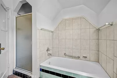 914 E 83rd, Los Angeles, CA 90001 - Photo 21