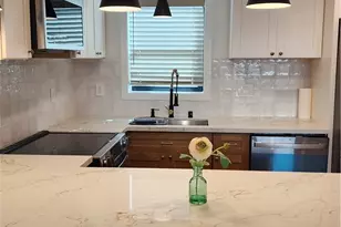 1972 S Corning St, Los Angeles, CA 90034 - Photo 21