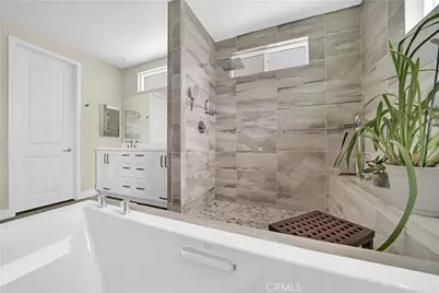 2105 Two Harbors Circle, Costa Mesa, CA 92627 - Photo 23