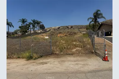 3829 Scenic Drive, Riverside, CA 92509 - Photo 5