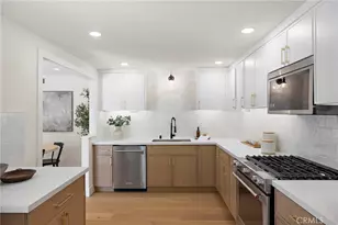 4 Odyssey Ct, Newport Beach, CA 92663 - Photo 5