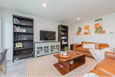 8 Deodar, Irvine, CA 92604 - Photo 3