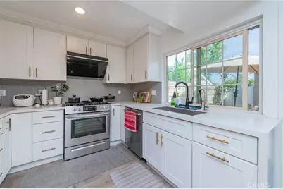 8 Deodar, Irvine, CA 92604 - Photo 7