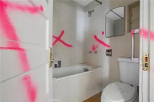 1527 S Wilton, Los Angeles, CA 90019 - Photo 25