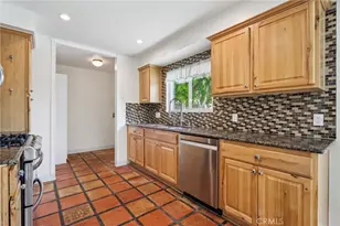 7602 Taylor, Huntington Beach, CA 92648 - Photo 3