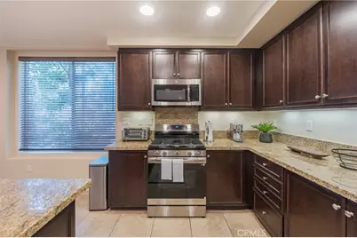 87 Waldorf, Irvine, CA 92612 - Photo 15