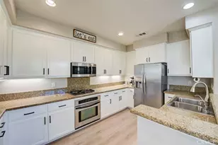 483 Klamath St, Corona, CA 92880 - Photo 11