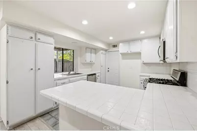 4502 Lubbock #D, Simi Valley, CA 93063 - Photo 23