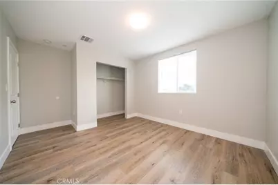 234 E 84th Street, Los Angeles, CA 90003 - Photo 15