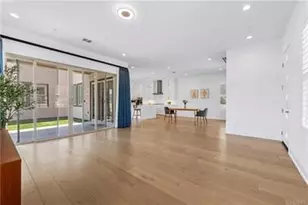 112 Sentosa, Irvine, CA 92618 - Photo 3