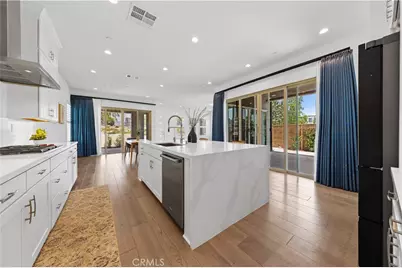 112 Sentosa, Irvine, CA 92618 - Photo 11