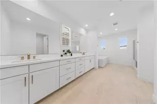 112 Sentosa, Irvine, CA 92618 - Photo 29