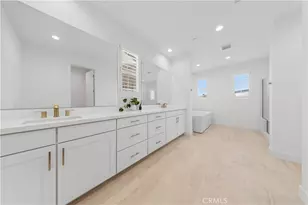 112 Sentosa, Irvine, CA 92618 - Photo 31