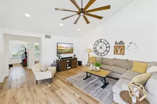 27 Tangerine, Irvine, CA 92618 - Photo 9