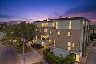 5153 W Redondo Ct, Los Angeles, CA 90019 - Photo 1