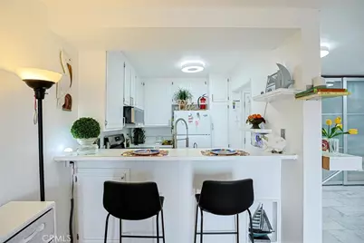 6924 Hyde Park Drive #106, San Diego, CA 92119 - Photo 5