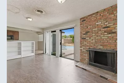 10127 Foothill Boulevard, Sylmar, CA 91342 - Photo 7