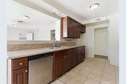 10127 Foothill Boulevard, Sylmar, CA 91342 - Photo 9