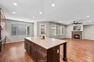 27467 Freedom Ln, Menifee, CA 92584 - Photo 13