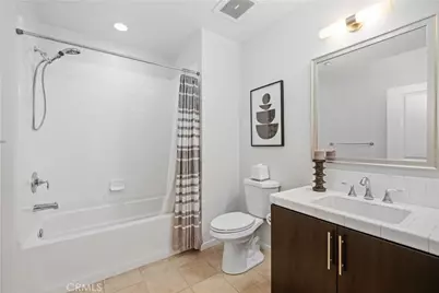 21 Gramercy #202, Irvine, CA 92612 - Photo 17