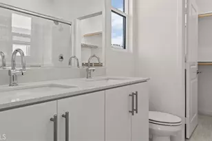 109 S Laxore St, Anaheim, CA 92804 - Photo 9