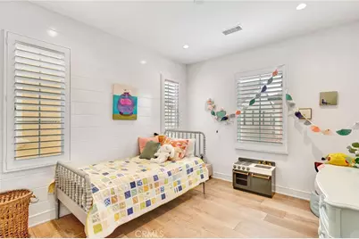 100 Della, Irvine, CA 92602 - Photo 17