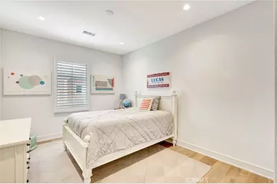 100 Della, Irvine, CA 92602 - Photo 19