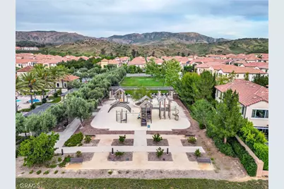 100 Della, Irvine, CA 92602 - Photo 27