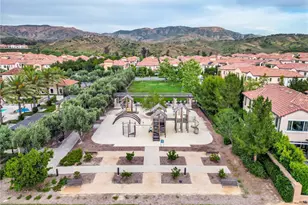 100 Della, Irvine, CA 92602 - Photo 27