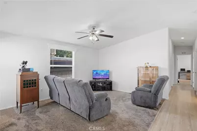 4401 Hughes Lane #36, Bakersfield, CA 93304 - Photo 3