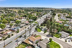 2111 Whitestone Dr, Riverside, CA 92506 - Photo 33