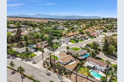 2111 Whitestone Drive, Riverside, CA 92506 - Photo 35