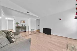 2111 Whitestone Dr, Riverside, CA 92506 - Photo 9