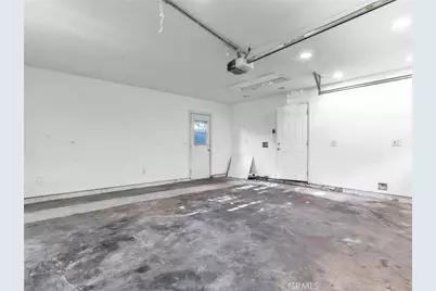 7318 Zelzah Avenue, Reseda, CA 91335 - Photo 31