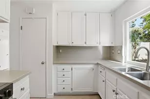 913 Woodlake Dr, Cardiff by the Sea, CA 92007 - Photo 15