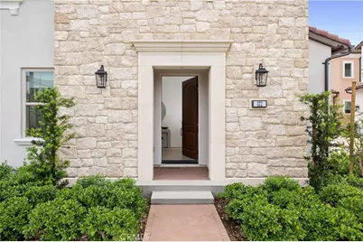 122 Glydon, Irvine, CA 92618 - Photo 3