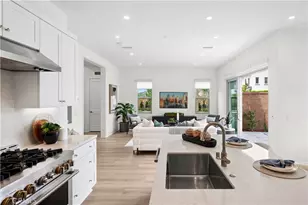 122 Glydon, Irvine, CA 92618 - Photo 11