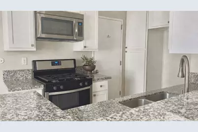 407 N Park Vista #D, Anaheim, CA 92806 - Photo 5