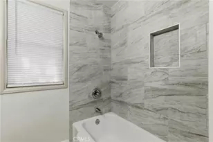 2715 Cedar, Bakersfield, CA 93301 - Photo 23