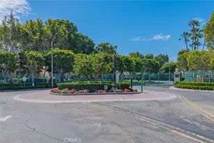 46 Villa Point, Newport Beach, CA 92660 - Photo 5