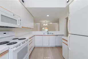 46 Villa Point, Newport Beach, CA 92660 - Photo 11