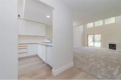 46 Villa Point, Newport Beach, CA 92660 - Photo 9